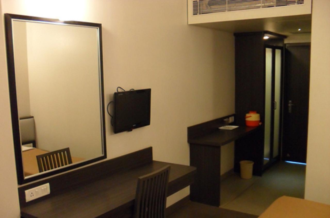 Hotel Royal Hills Bapane Exterior foto