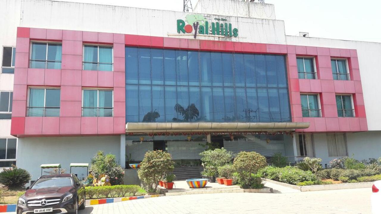 Hotel Royal Hills Bapane Exterior foto