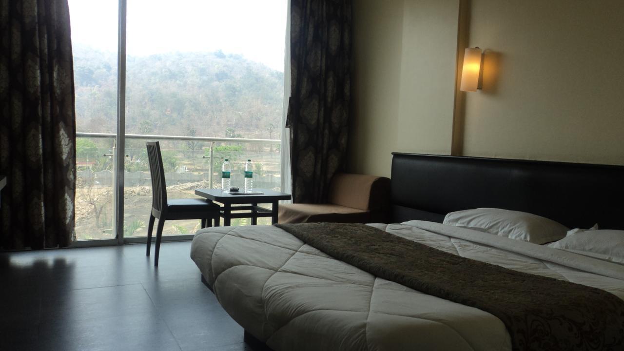 Hotel Royal Hills Bapane Exterior foto